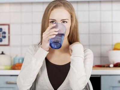 國林開水器提醒：早上不要喝這四類水！